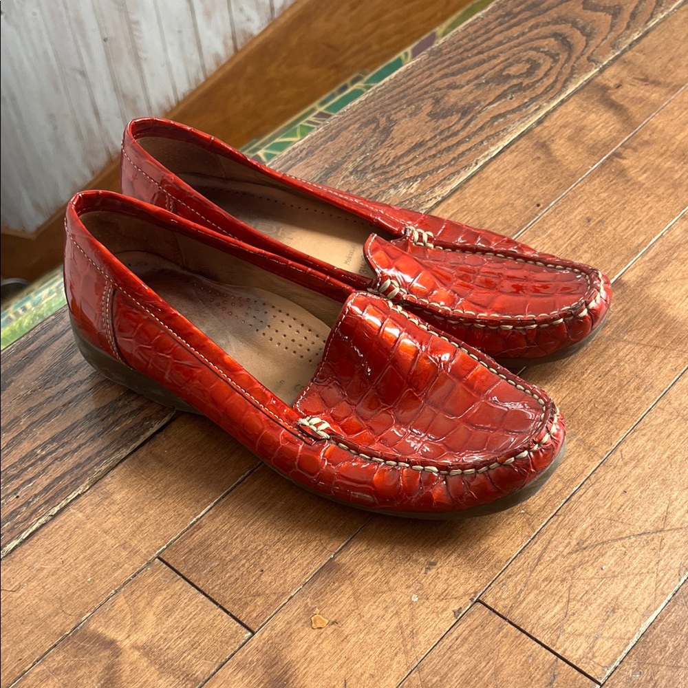 Red Crocodile Pattern Loafers real leather